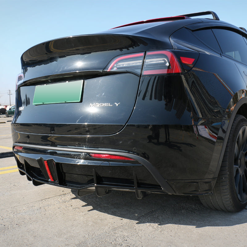 Model Y Thunder Rear Lip With Light